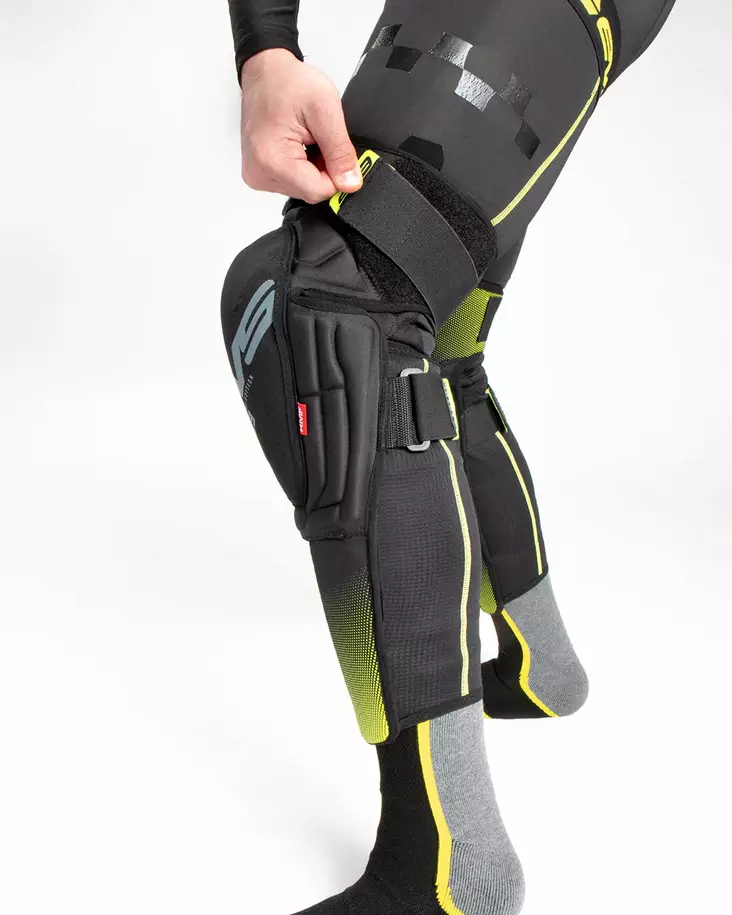 EVS TP199 Polvi-/säärisuojat Musta/Hi Vis L/XL - Duell ajovarusteet - 53740 - 1