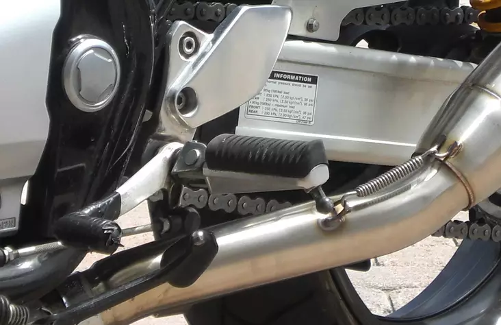 GPR Yamaha Xjr 1200 4PU/4RB 1995/97 Pair EC-Approv. slip-on exhaust Trioval - Duell MP varaosat ja tarvikkeet - 104690 - 1