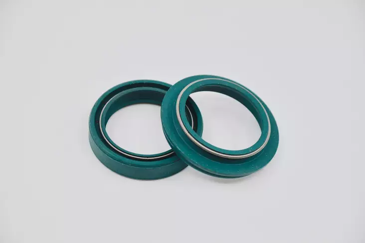 SKF Oil & Dust Seal 39 mm. - SHOWA - Duell MP varaosat ja tarvikkeet - 125020 - 1