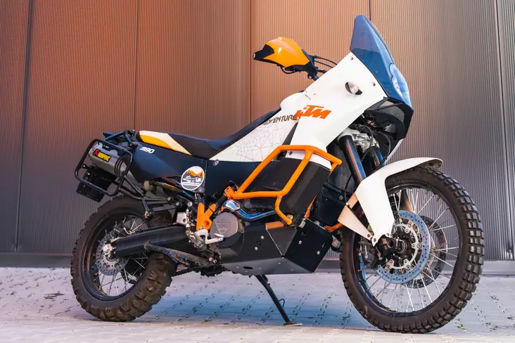 Yakk EXP Skid plate KTM 950 (03-06) / 990 Adventure (06-11) black - Duell MP varaosat ja tarvikkeet - 99740 - 1