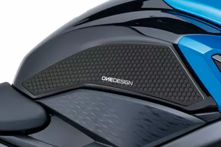 Puig Lateral Tank Pads Suzuki C/Black - Duell MP varaosat ja tarvikkeet - 99590 - 1