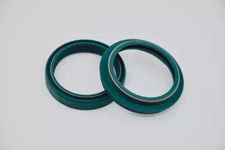 SKF Heavy Duty Oil & Dust Seal 47 mm. - SHOWA - Duell MP varaosat ja tarvikkeet - 125050 - 1