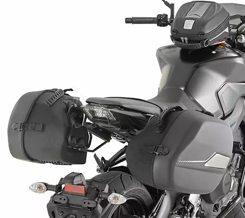 Givi Pidike sivulaukuille ST604 MT09 15-19 - Duell MP varaosat ja tarvikkeet - 101181 - 1