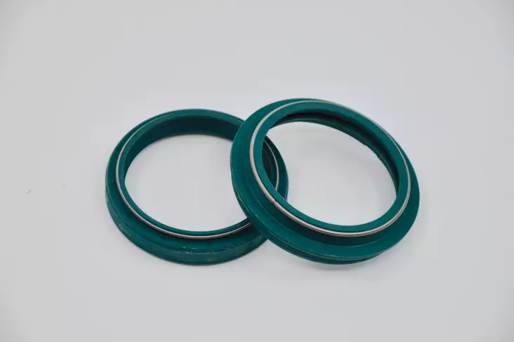SKF Heavy Duty Oil & Dust Seal 48 mm. - SHOWA - Duell MP varaosat ja tarvikkeet - 125041 - 1