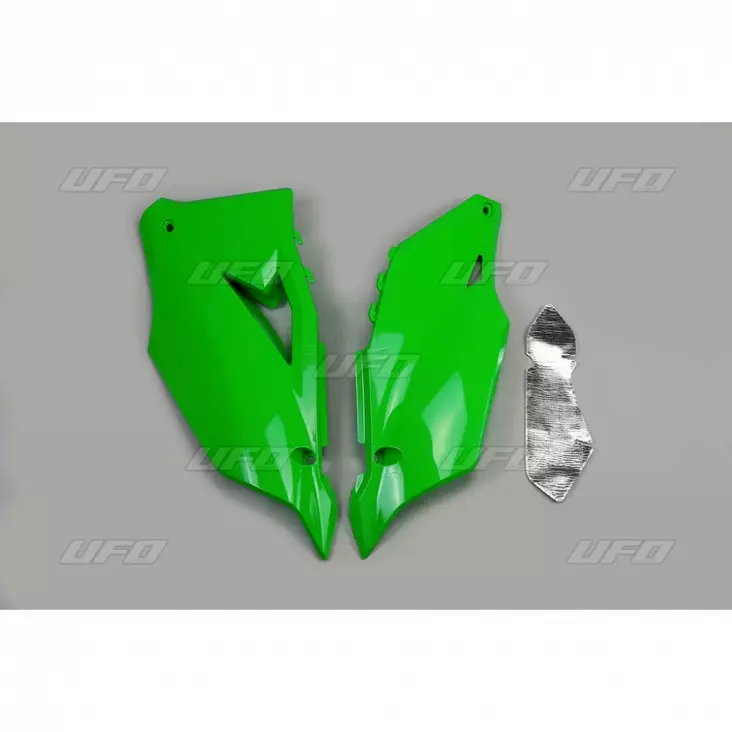 UFO Side panels KX250F 21-24 KX450F 19-23 Green 026 - Duell MP varaosat ja tarvikkeet - 48571 - 1