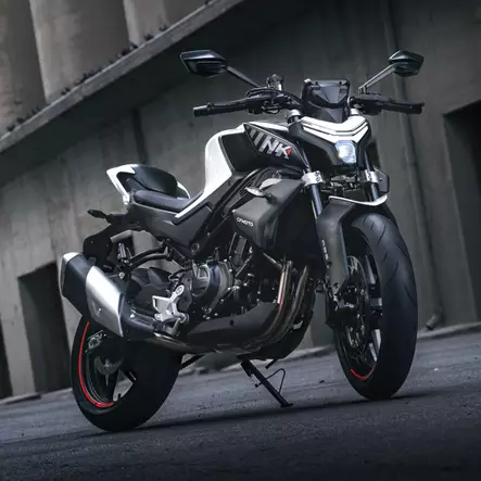 CFMOTO 450NK Valkoinen - CFMOTO moottoripyörät - 541 - 2