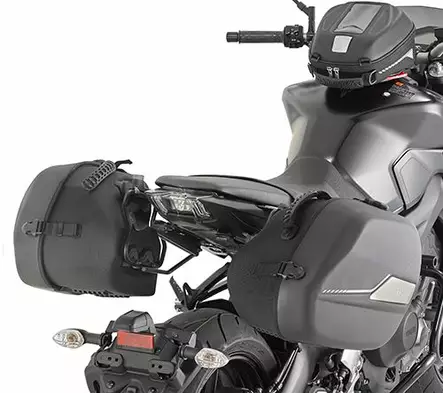 Givi Pidike sivulaukuille ST604 MT09 15-19 - Duell MP varaosat ja tarvikkeet - 101181 - 1