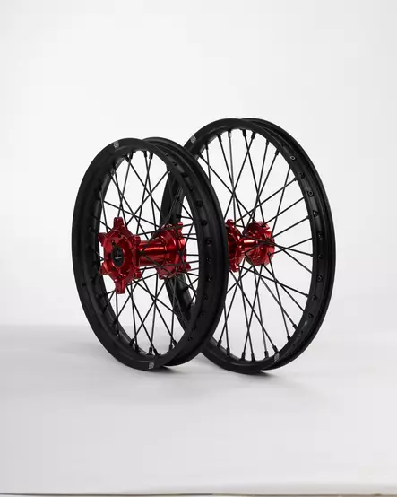 Sixty5 Honda Musta/Punainen 1.6-21/2.15-19 MX vannesarja - Duell MP varaosat ja tarvikkeet - 63651 - 1