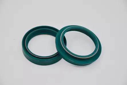 SKF Oil & Dust Seal 45 mm. - SHOWA - Duell MP varaosat ja tarvikkeet - 124901 - 1