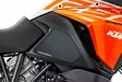 Puig Lateral Tank Pads Ktm C/Black - Duell MP varaosat ja tarvikkeet - 99751 - 1