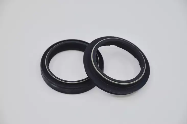 SKF Oil & Dust Seal Ohlins Mm 43 ""Black Color"" " - Duell MP varaosat ja tarvikkeet - 124682 - 1