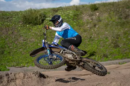 AMOQ Ascent Comp Ajopaita Vaaleansininen-Valkoinen, L - Duell ajovarusteet - 52862 - 1