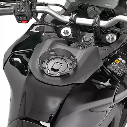 Givi Flange Yamaha Tracer 9Gt GT+ '25 - Duell MP varaosat ja tarvikkeet - 102262 - 1