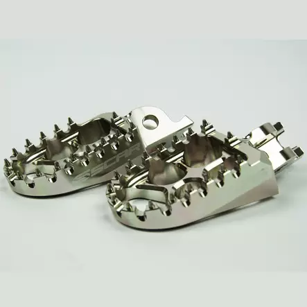 Scar Evolution Footpegs - Honda/Kawasaki Titanium color - Duell MP varaosat ja tarvikkeet - 75822 - 1