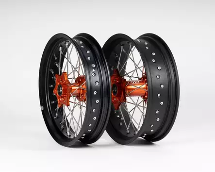 Sixty5 KTM Supermoto Musta/Oranssi vannesarja 3.5-17/5.0-17 - Duell MP varaosat ja tarvikkeet - 64102 - 1