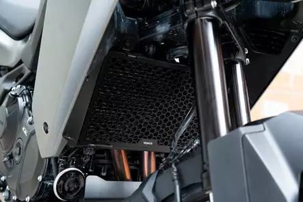 Yakk EXP Radiator guard Honda XL750 Transalp (23-) black - Duell MP varaosat ja tarvikkeet - 100762 - 1