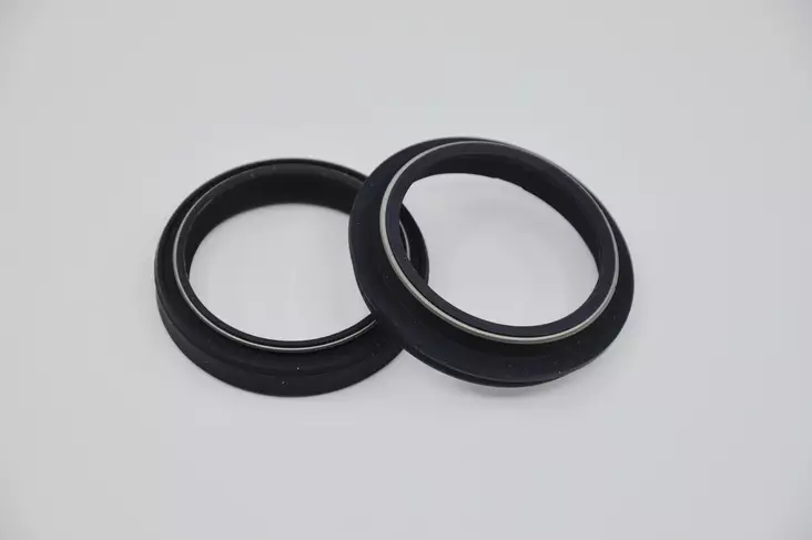 SKF Oil & Dust Seal Showa Mm 43 ""Black Color"" " - Duell MP varaosat ja tarvikkeet - 124213 - 1