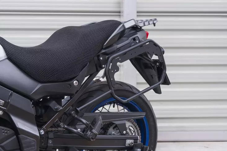 Yakk EXP Side carrier Suzuki DL650 V-Strom XT (17-) black - Duell MP varaosat ja tarvikkeet - 100713 - 1