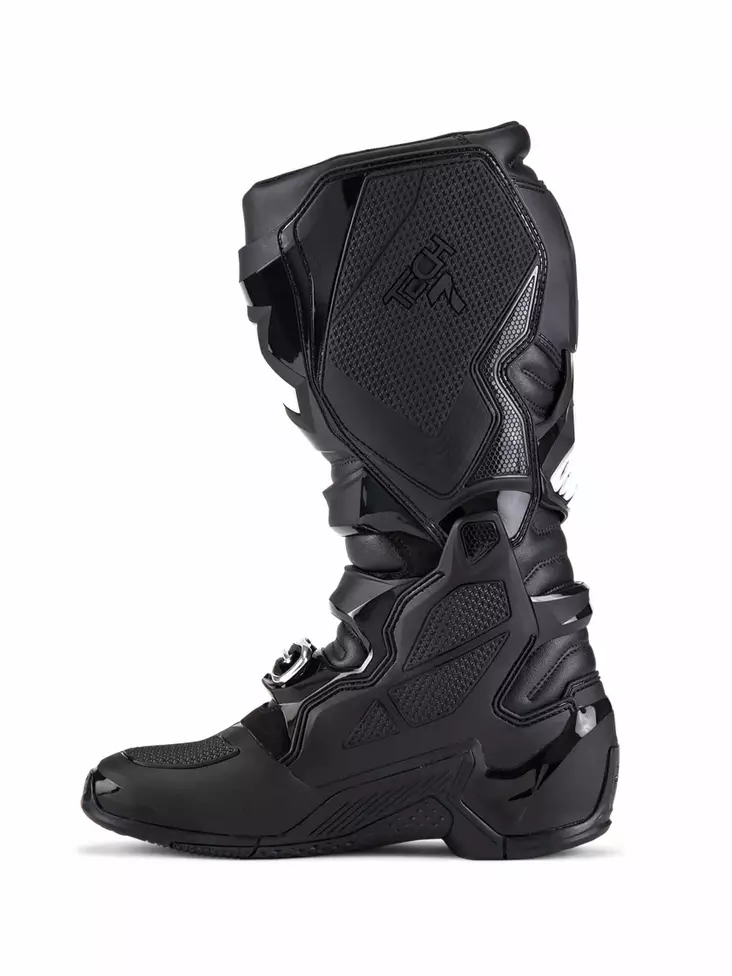 Alpinestars Saapas Tech 7 Musta, 43 (9) - Duell ajovarusteet - 38904 - 1