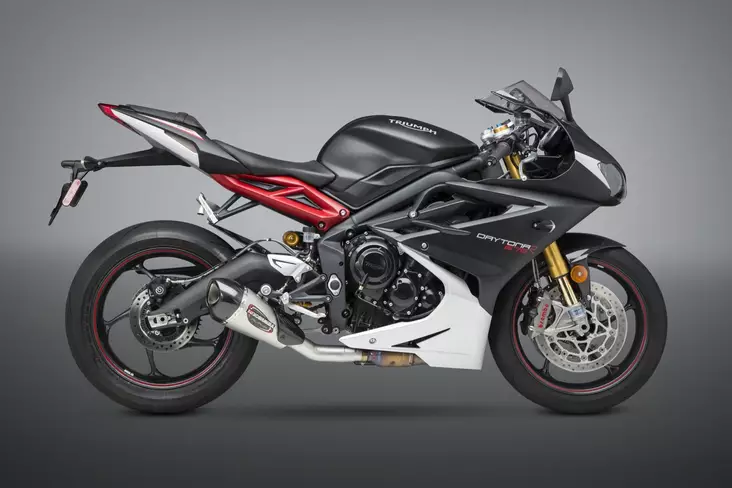 Yoshimura Slip-On Triumph Daytona 675/R 13-17 Street Alpha T So Ss-Ss-Cf Works - Duell MP varaosat ja tarvikkeet - 113294 - 1