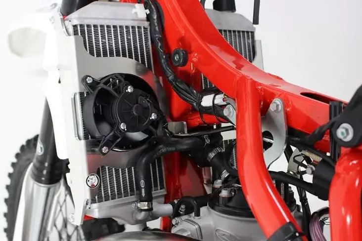 AXP Radiator Guards Beta 125RR/200RR/250RR/300RR 20-23 - Duell MP varaosat ja tarvikkeet - 86405 - 1