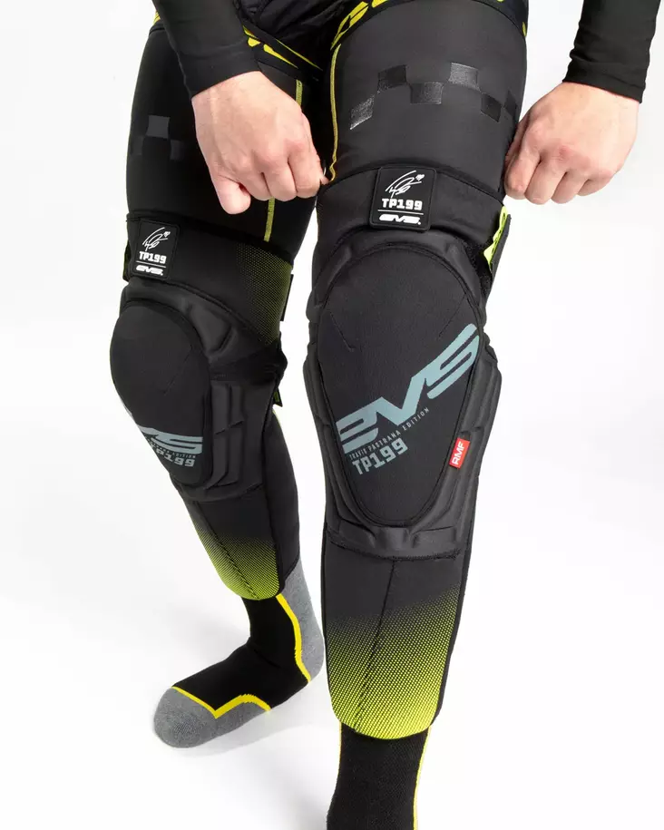 EVS TP199 Polvi-/säärisuojat Musta/Hi Vis S/M - Duell ajovarusteet - 53175 - 1