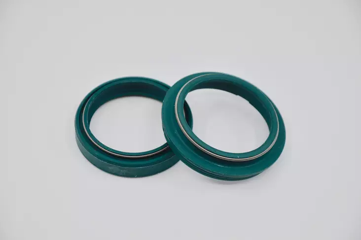 SKF Oil & Dust Seal 43 mm. - ZF SACHS - Duell MP varaosat ja tarvikkeet - 124525 - 1