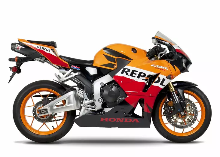 Yoshimura Slip-On Honda Cbr600Rr 2013-18 Signature Rs-5 So Ss-Ss-Cf - Duell MP varaosat ja tarvikkeet - 113185 - 1