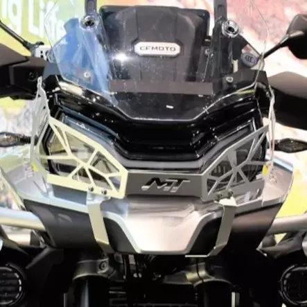 CFMOTO Musta etuvalojen suoja 800MT - MP Etuvalojen suojat - 815 - 2