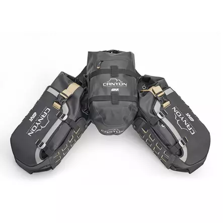 Givi /Saddle Modular Base Canyon Kit - Duell MP varaosat ja tarvikkeet - 104805 - 1