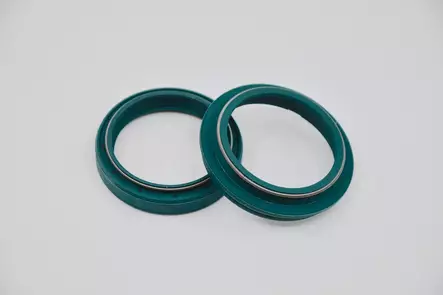 SKF Oil & Dust Seal 43 mm. - SHOWA - Duell MP varaosat ja tarvikkeet - 124395 - 1