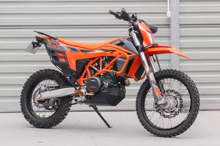 Yakk EXP Side pannier luggage rack KTM 690 Enduro (19-25) black - Duell MP varaosat ja tarvikkeet - 99595 - 1