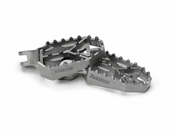 Akrapovic Adventure Footpeg Set (Titanium) KTM 1290 Super Adventure / R / S / 1 - Duell MP varaosat ja tarvikkeet - 67426 - 1
