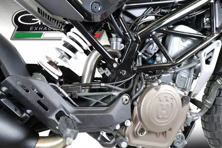 GPR Husqvarna Vitpilen 401 2018/19 e4 Decat pipe manifold Decatalizzatore - Duell MP varaosat ja tarvikkeet - 107666 - 1