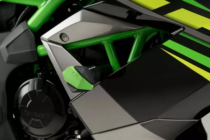 Puig Frame Slider R12 Kawa Ninja 125 19' C/Black - Duell MP varaosat ja tarvikkeet - 94716 - 1