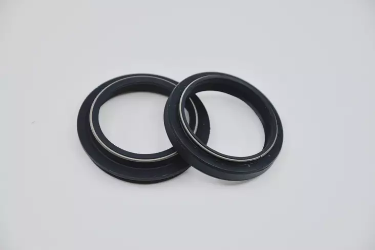 SKF Oil & Dust Seal Kayaba Mm 41 ""Black Color"" " - Duell MP varaosat ja tarvikkeet - 124586 - 1