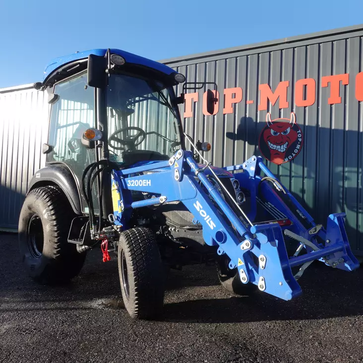 Solis 26 HST XL 4WD etukuormaajalla ja lämpöhytillä - Solis Traktorit - 856 - 1