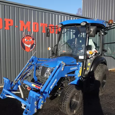 Solis 26 HST XL 4WD etukuormaajalla ja lämpöhytillä - Solis Traktorit - 856 - 2