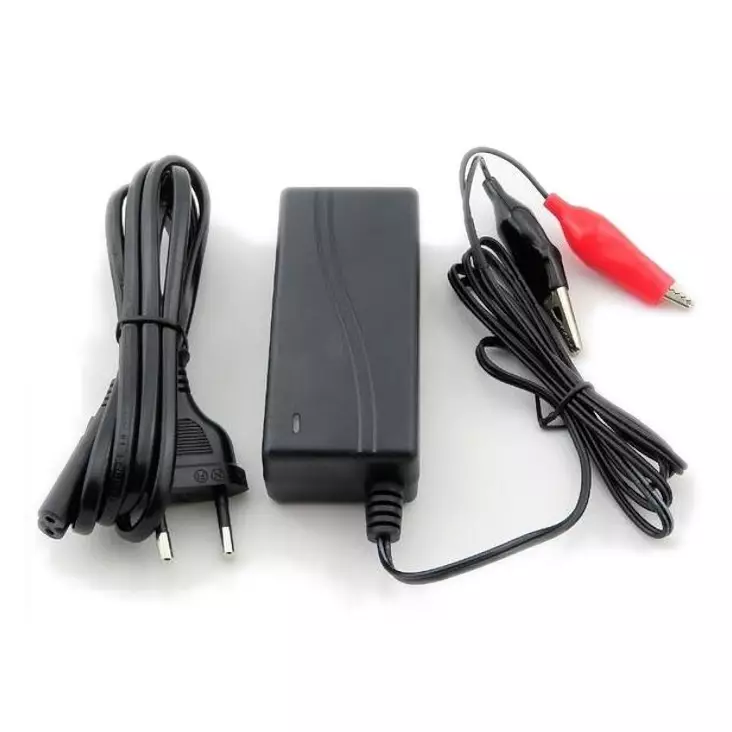 MAXXVOLT Älykäs ylläpitolaturi 12V/0,8A - Akkulaturit - 1077 - 1