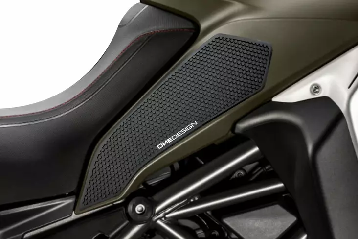 Puig Lateral Tank Pads Ducati C/Black - Duell MP varaosat ja tarvikkeet - 99547 - 1