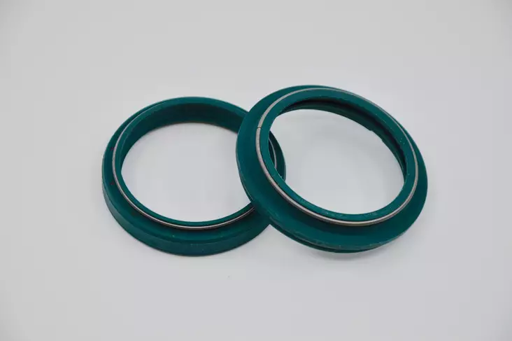 SKF Heavy Duty Oil & Dust Seal 48 mm. - KAYABA/OHLINS - Duell MP varaosat ja tarvikkeet - 124377 - 1