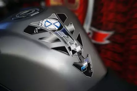 Puig Future Tank Pad Bmw C/Silver - Duell MP varaosat ja tarvikkeet - 92467 - 1
