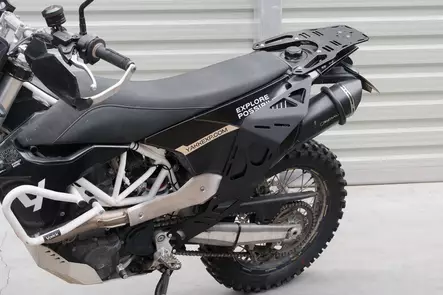 Yakk EXP Side pannier luggage rack Husqvarna 701 Enduro/Supermoto (16-25) black - Duell MP varaosat ja tarvikkeet - 99177 - 1