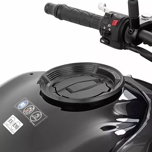Givi Tanklock kiinnike Tanklocklaukkujen kiinnittämiseen Z900 17- - Duell MP varaosat ja tarvikkeet - 102228 - 1