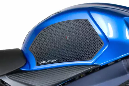 Puig Lateral Tank Pads Suzuki C/Black - Duell MP varaosat ja tarvikkeet - 99968 - 1
