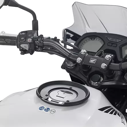 Givi Tanklock kiinnike Tanklocklaukkujen kiinnittämiseen - Duell MP varaosat ja tarvikkeet - 102199 - 1